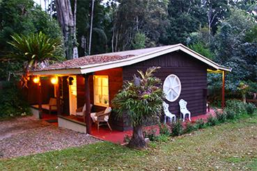 Curtis Cottage - Accommodation in Surfers Paradise 0