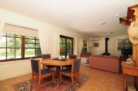 Daisy Cottage - Accommodation in Surfers Paradise 3