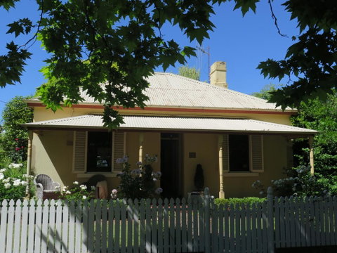 Dalton Cottage - Accommodation in Surfers Paradise 0