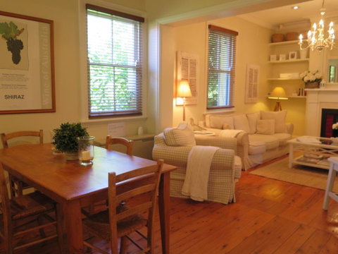 Dalton Cottage - Accommodation in Surfers Paradise 2