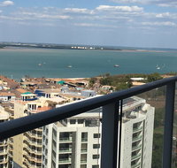 Darwin City - The Oaks with Harbour Views - Accommodation in Surfers Paradise
