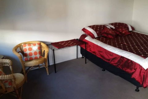 Dee B N B - Accommodation in Surfers Paradise 2