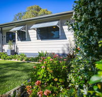 Dell-Lee Cottage - Accommodation in Surfers Paradise