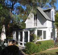 Devon Cottage - Accommodation in Surfers Paradise