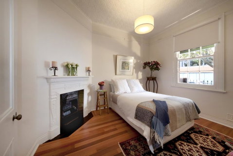 Divine Early-Sydney Home - The Rocks - Accommodation in Surfers Paradise 1