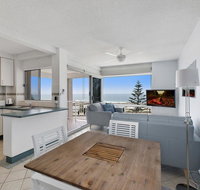 Dolphin Court 4 - Accommodation in Surfers Paradise