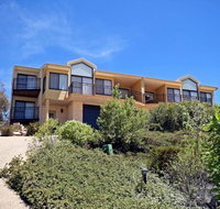 Dromaius 5 - Great Views of The Snowy Mountains - Accommodation in Surfers Paradise