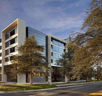 East Hotel and Apartments - Accommodation in Surfers Paradise