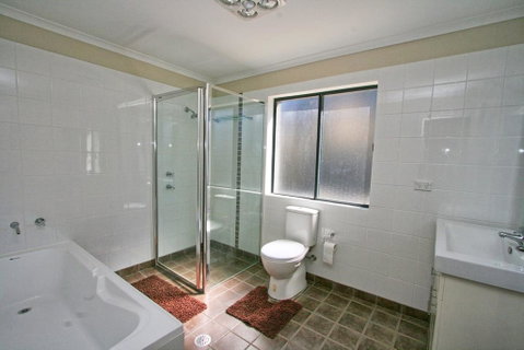 Eclipse 13/10 Nettin Circuit - Accommodation in Surfers Paradise 2