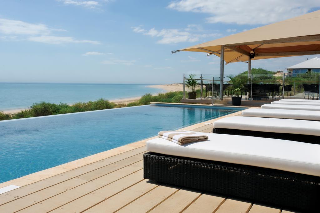 Roebuck WA Accommodation in Surfers Paradise