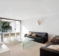 Edge 6/16 Clyde Street - Accommodation in Surfers Paradise