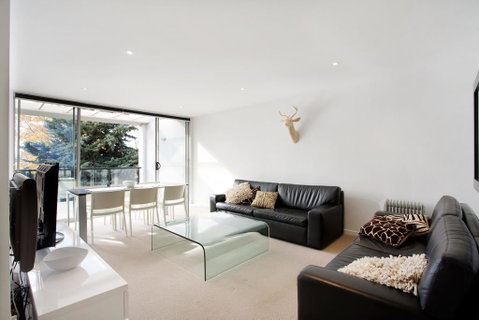 Edge 6/16 Clyde Street - Accommodation in Surfers Paradise 0
