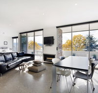Edge 7/16 Clyde Street - Accommodation in Surfers Paradise