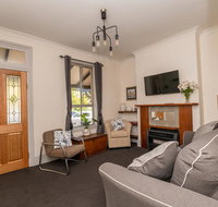 Edward Cottage Heritage Central Comfortable. - Accommodation in Surfers Paradise