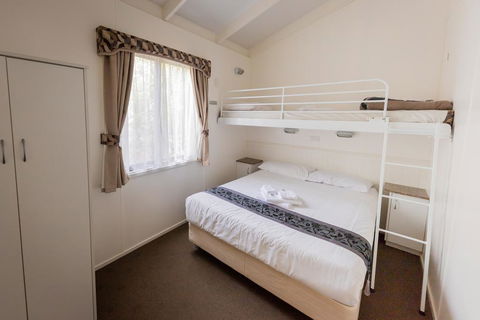 Eildon Riverside Holiday Park - Accommodation in Surfers Paradise 2