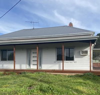 Ellalong Lagoon Home with a view - Accommodation in Surfers Paradise