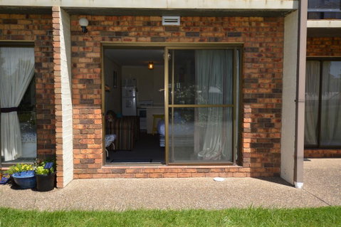 Ellswood 1 - Accommodation in Surfers Paradise 2