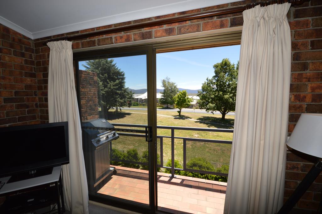 Kosciuszko NSW Accommodation in Surfers Paradise