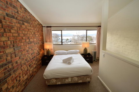 Ellswood 6 - Accommodation in Surfers Paradise 3