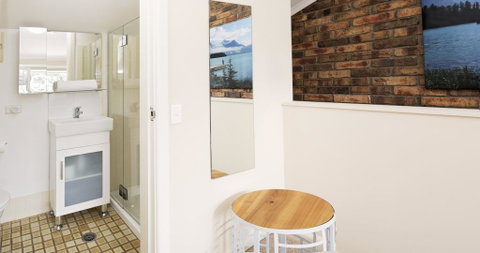 Ellswood 9 - Accommodation in Surfers Paradise 2