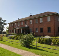 Elm and Wren Guesthouse - Accommodation in Surfers Paradise