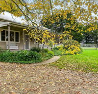 Elm Cottage - Accommodation in Surfers Paradise