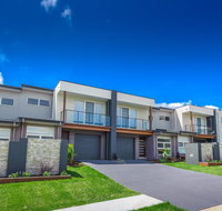 Escape At Nobbys Executive Townhouse 1 74 Pacific Drive - Accommodation in Surfers Paradise