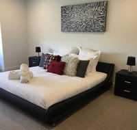 Executive Mansion Spring Racing Melbourne Cup - Accommodation in Surfers Paradise