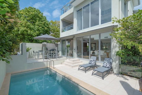 Fabulous 3 Bedroom Noosa Townhouse - Accommodation in Surfers Paradise 1