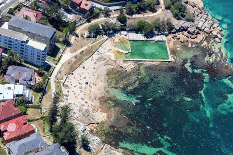 Fairlight Whispers - 10 Minutes From Manly - Accommodation in Surfers Paradise 0