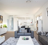 Family Size Apartment Close to Westmead Hospital - Accommodation in Surfers Paradise