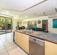 Fannie Bay Art House - Accommodation in Surfers Paradise