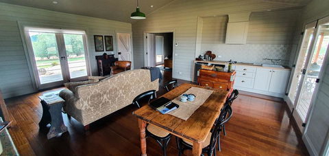 Fellcroft Farmstay - Accommodation in Surfers Paradise 3