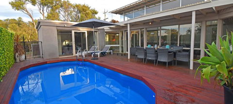 FLORENCE HOUSE Sundrenched Luxury With Pool & Deck - Accommodation in Surfers Paradise 0