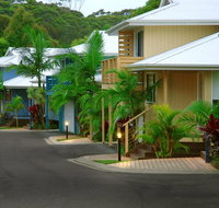 Flynns on Surf Beach Villas - Accommodation in Surfers Paradise