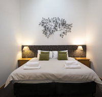 Four Mile Hut - Accommodation in Surfers Paradise