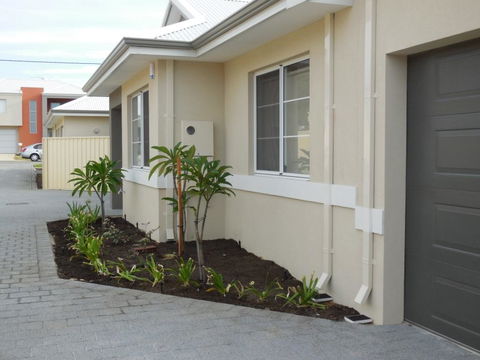 Frangipani Villa Innaloo - Accommodation in Surfers Paradise 1