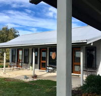 French Island Cottage - Accommodation in Surfers Paradise