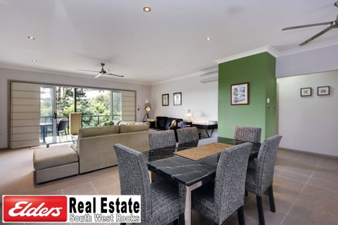 Front Creek Unit No 5 - Accommodation in Surfers Paradise 1