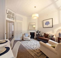 FUN TIMES in HUGE house 1 minute to SYDNEY HARBOUR - Accommodation in Surfers Paradise