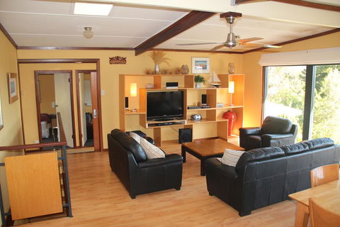 Gabbadah Beach House - Accommodation in Surfers Paradise 2