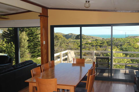 Gabbadah Beach House - Accommodation in Surfers Paradise 1