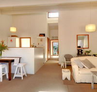 Gibraltar Getaway - cute comfortable  close to town - Accommodation in Surfers Paradise