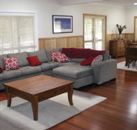 Gibraltar House - Accommodation in Surfers Paradise