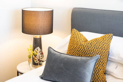 Golden Place - Accommodation in Surfers Paradise 1