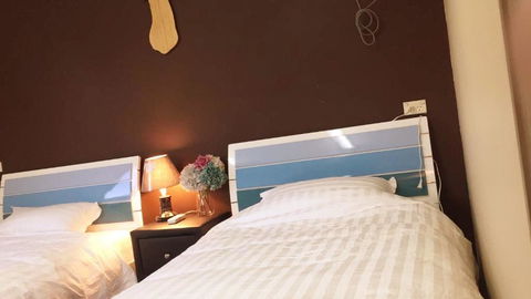 Golden Village - Accommodation in Surfers Paradise 1