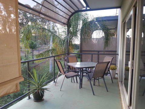 Golf View Apartment 7 - Accommodation in Surfers Paradise 0