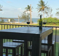 Grasstree Beachfront Shacks - Accommodation in Surfers Paradise
