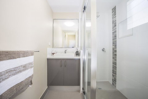 Grasstree Beachfront Shacks - Accommodation in Surfers Paradise 3