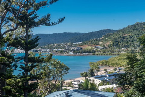 Great Escape - Cannonvale - Accommodation in Surfers Paradise 3